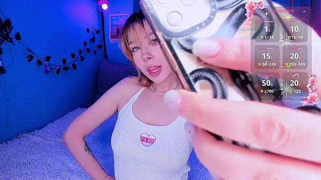 tenderdreams online show from February 2025 09:54:01 PM