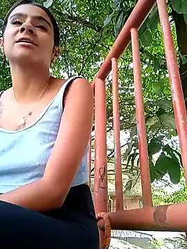 Leslly  online show from December 2024 10:34:02 AM