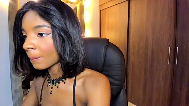 Snapshot of alikahouston4 chatting on November 2025 06:35:02 AM alikahouston4 online show from November 2025 06:35:02 AM