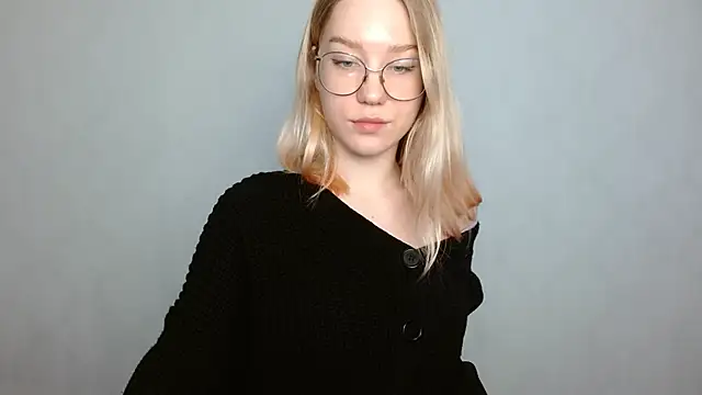 cindi hot online show from February 2025 11:25:02 AM
