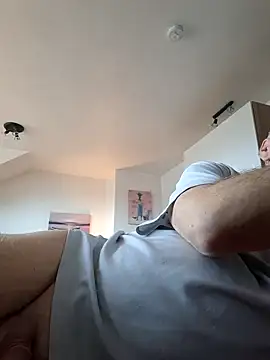 Snapshot of Milkasahne64 chatting on November 2025 10:28:02 AM Milkasahne64 online show from November 2025 10:28:02 AM