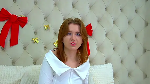 LessySmith online show from January 2025 08:42:01 PM