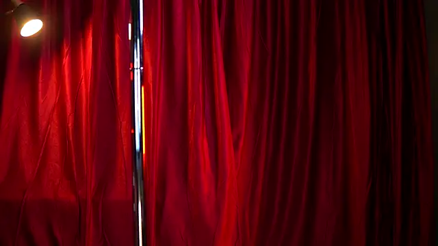 Snapshot of Evelyn_Evyyy chatting on October 2025 06:38:02 PM Evelyn Evyyy online show from October 2025 06:38:02 PM