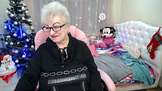 KayleSmoll online show from December 2024 01:29:01 AM