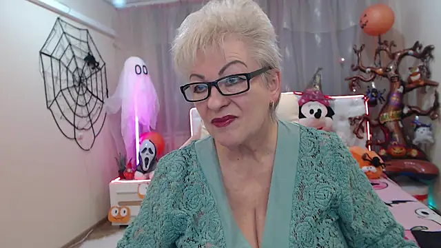 KayleSmoll online show from November 2025 07:36:02 PM