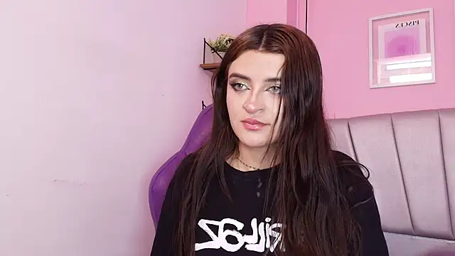 alice-millerr online show from December 2024 07:11:02 PM