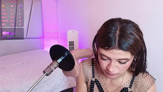 alice-millerr online show from January 2025 10:11:02 PM