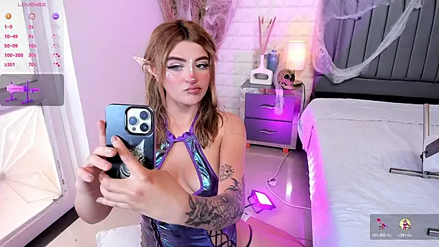 alice-millerr online show from October 2025 07:05:02 PM