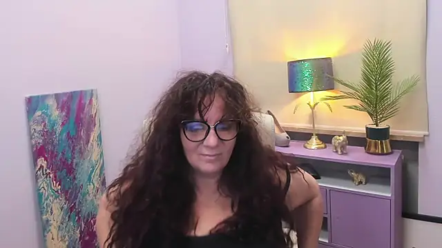 Alice xHeart online show from December 2024 06:14:01 AM