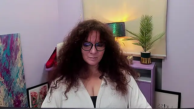 Alice xHeart online show from December 2024 08:16:02 AM