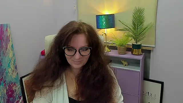 Alice xHeart online show from February 2025 05:47:01 AM