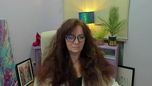 Alice xHeart online show from February 2025 09:14:02 AM