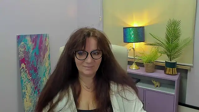 Alice xHeart online show from February 2025 06:19:01 AM
