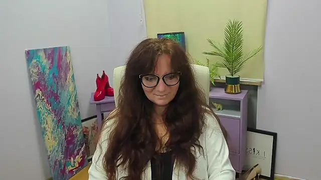 Alice xHeart online show from March 2025 09:44:02 AM