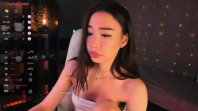 Snapshot of sensualily chatting on November 2025 03:34:02 PM sensualily online show from November 2025 03:34:02 PM