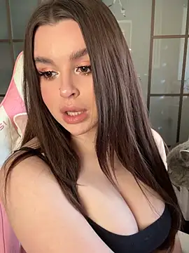Snapshot of Chloe_your_Moyaz chatting on February 2025 12:11:02 PM Chloe your Moyaz online show from February 2025 12:11:02 PM