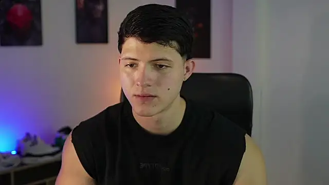 Snapshot of Hazzan_Velez chatting on October 2025 10:27:02 PM Hazzan Velez online show from October 2025 10:27:02 PM