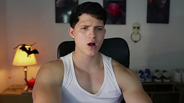 Snapshot of Hazzan_Velez chatting on October 2025 11:07:01 PM Hazzan Velez online show from October 2025 11:07:01 PM