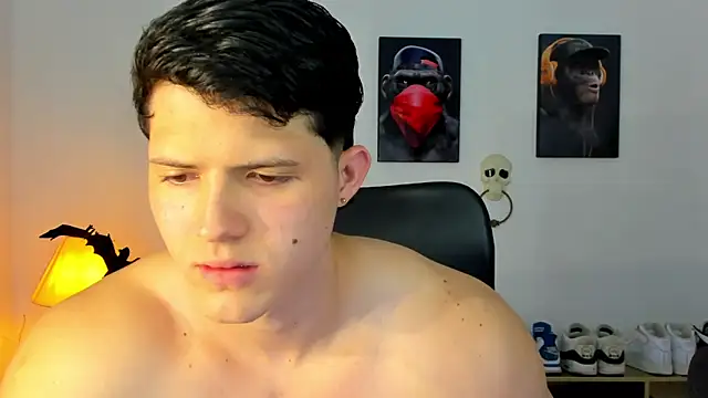 Snapshot of Hazzan_Velez chatting on October 2025 11:50:01 PM Hazzan Velez online show from October 2025 11:50:01 PM