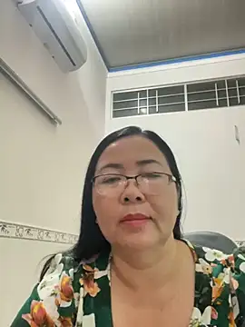 NDith online show from February 2025 09:53:02 PM