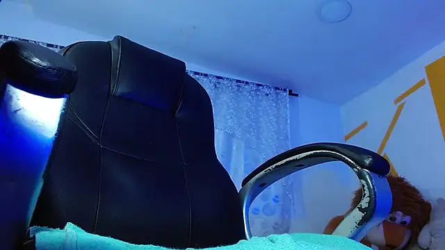 Matthew Boy  online show from December 2024 10:24:01 AM