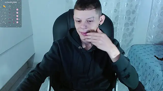 Matthew Boy  online show from February 2025 01:28:01 PM