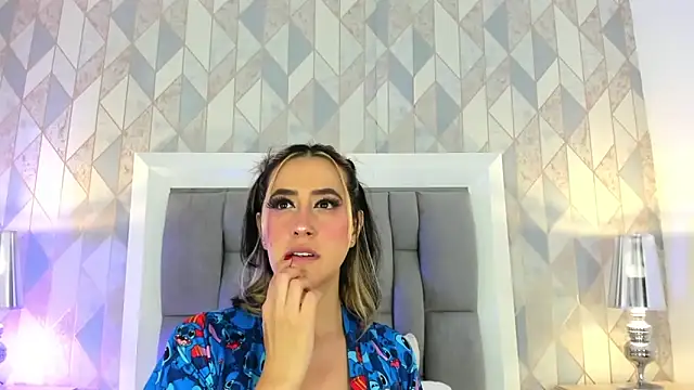 anais cooper online show from December 2024 03:00:02 AM