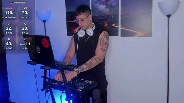 Snapshot of matt_saill chatting on November 2025 11:27:02 PM matt saill online show from November 2025 11:27:02 PM