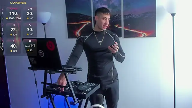 Snapshot of matt_saill chatting on November 2025 12:16:01 PM matt saill online show from November 2025 12:16:01 PM