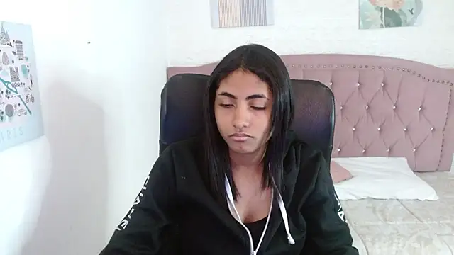 shaneelle online show from October 2025 03:06:02 AM