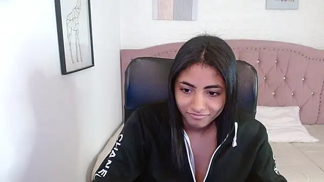 shaneelle online show from October 2025 03:09:02 AM