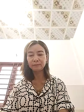 Snapshot of Sexy-ladyboobs20 chatting on October 2025 05:57:02 AM Sexy-ladyboobs20 online show from October 2025 05:57:02 AM