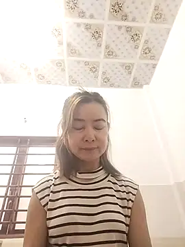 Snapshot of Sexy-ladyboobs20 chatting on October 2025 01:15:02 AM Sexy-ladyboobs20 online show from October 2025 01:15:02 AM