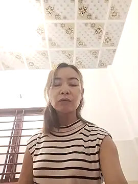 Snapshot of Sexy-ladyboobs20 chatting on October 2025 01:03:01 AM Sexy-ladyboobs20 online show from October 2025 01:03:01 AM