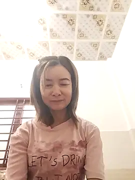 Snapshot of Sexy-ladyboobs20 chatting on October 2025 01:17:02 AM Sexy-ladyboobs20 online show from October 2025 01:17:02 AM