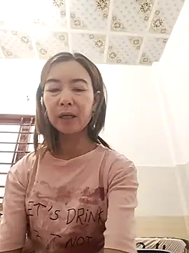 Snapshot of Sexy-ladyboobs20 chatting on October 2025 01:39:01 AM Sexy-ladyboobs20 online show from October 2025 01:39:01 AM