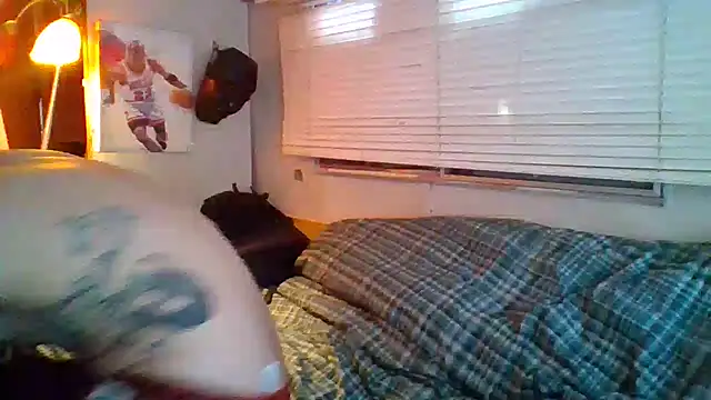 Snapshot of terry2big4u24 chatting on February 2025 11:37:01 PM terry2big4u24 online show from February 2025 11:37:01 PM