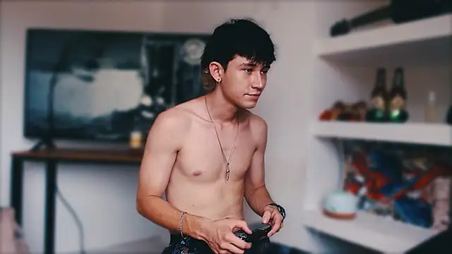 Catiro 21 online show from November 2025 07:13:01 PM