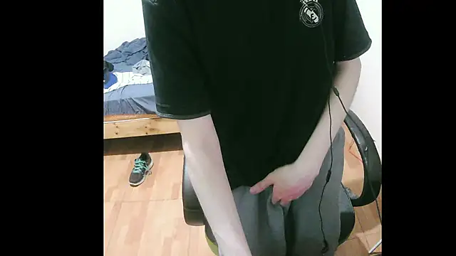 Snapshot of Twink_martinboy chatting on December 2024 03:16:02 AM Twink martinboy online show from December 2024 03:16:02 AM