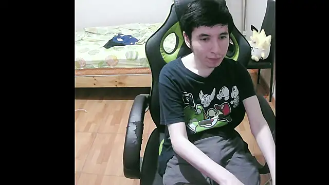 Snapshot of Twink_martinboy chatting on January 2025 04:41:02 AM Twink martinboy online show from January 2025 04:41:02 AM