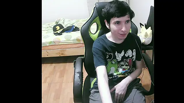 Snapshot of Twink_martinboy chatting on January 2025 04:06:01 AM Twink martinboy online show from January 2025 04:06:01 AM