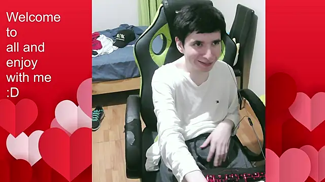 Snapshot of Twink_martinboy chatting on November 2025 05:28:02 AM Twink martinboy online show from November 2025 05:28:02 AM