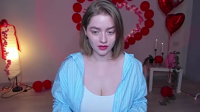 AidaPerry online show from February 2025 06:24:02 PM