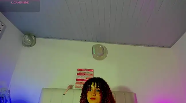 amaia escotet online show from December 2024 01:24:02 PM
