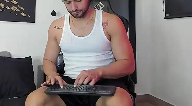 Dereck vega online show from December 2024 09:40:02 PM