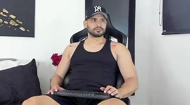 Dereck vega online show from February 2025 10:48:01 PM