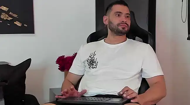 Dereck vega online show from February 2025 09:14:02 PM