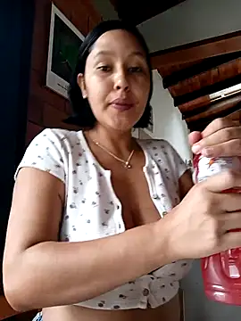 SamaraJay1 online show from September 2025 03:39:02 PM