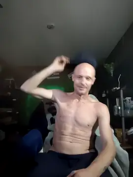 Snapshot of omgkidisthaone chatting on October 2025 12:52:02 PM omgkidisthaone online show from October 2025 12:52:02 PM