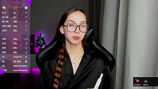 Snapshot of Sm0ly chatting on January 2025 02:35:02 AM Sm0ly online show from January 2025 02:35:02 AM